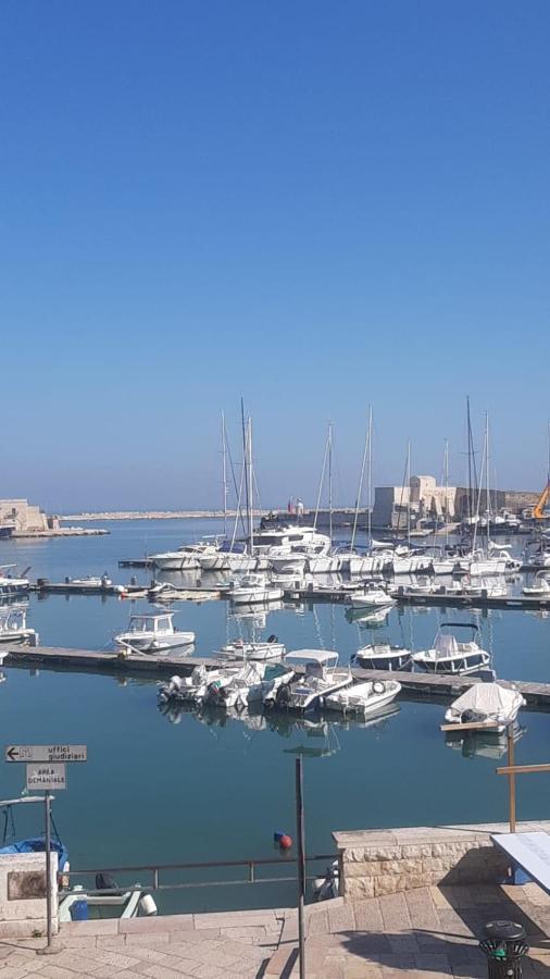 Maison Bleu Luxury Suite Sul Porto Di Trani Exteriér fotografie