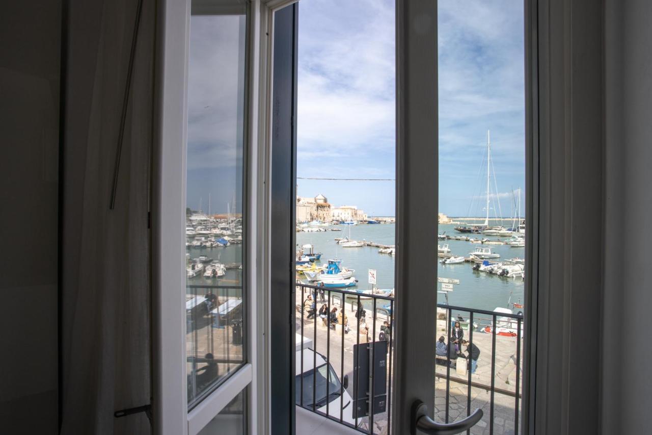 Maison Bleu Luxury Suite Sul Porto Di Trani Exteriér fotografie